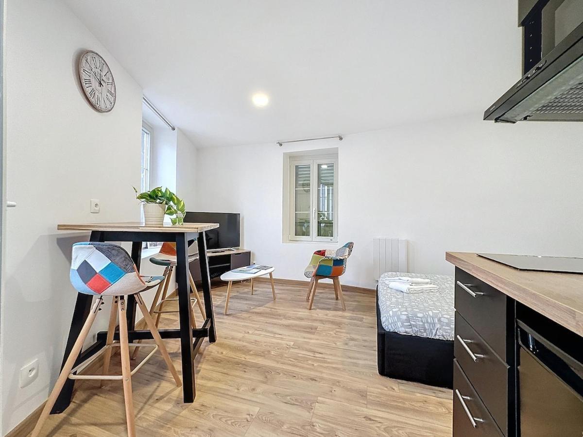 Apartment Proche Des Commerces Nationale 2 *